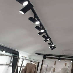 Comprar Foco Led 30W Preto Maya Calha Monofásico para Lojas