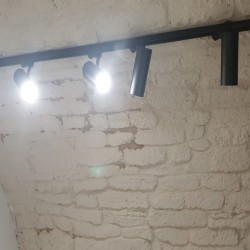 Comprar Foco Led 30W Preto Maya Calha Monofásico para Lojas