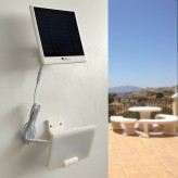 12W Solar Floodlight - White - with PIR Presence Sensor - 4000K